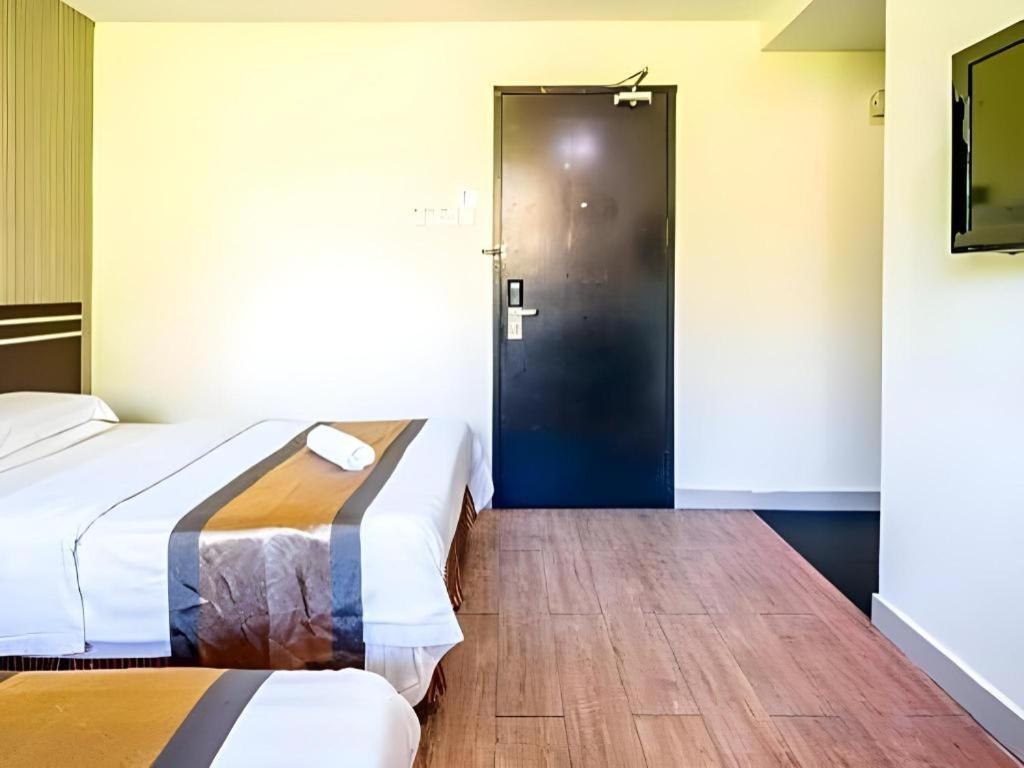 קוטה קינבלו Goldenhill Hotel מראה חיצוני תמונה