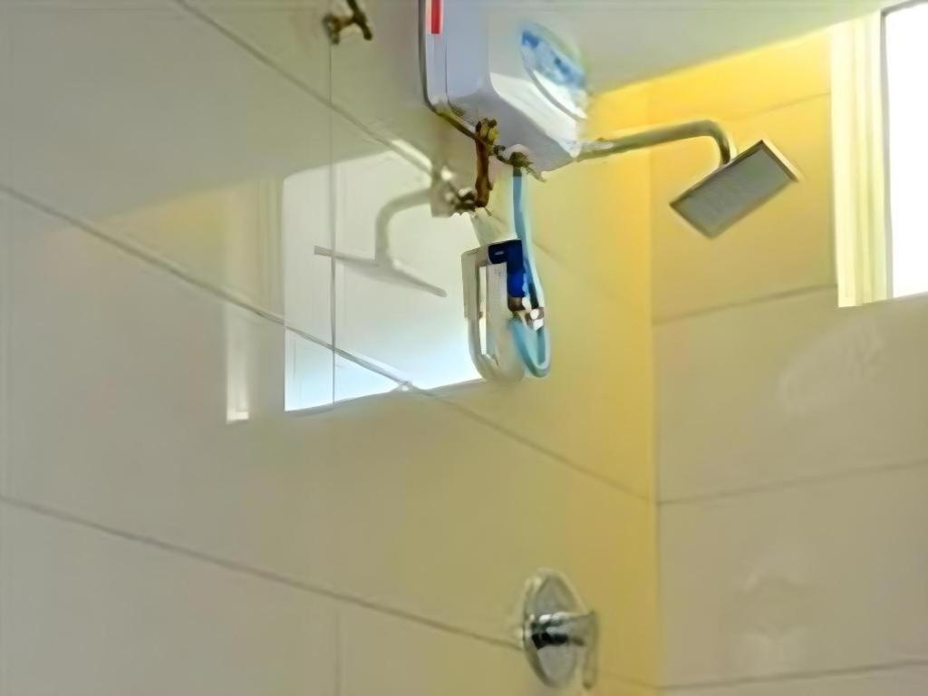קוטה קינבלו Goldenhill Hotel מראה חיצוני תמונה