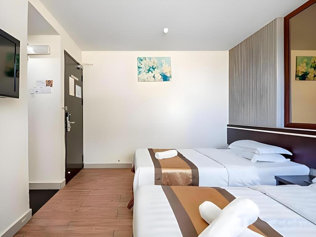 קוטה קינבלו Goldenhill Hotel מראה חיצוני תמונה