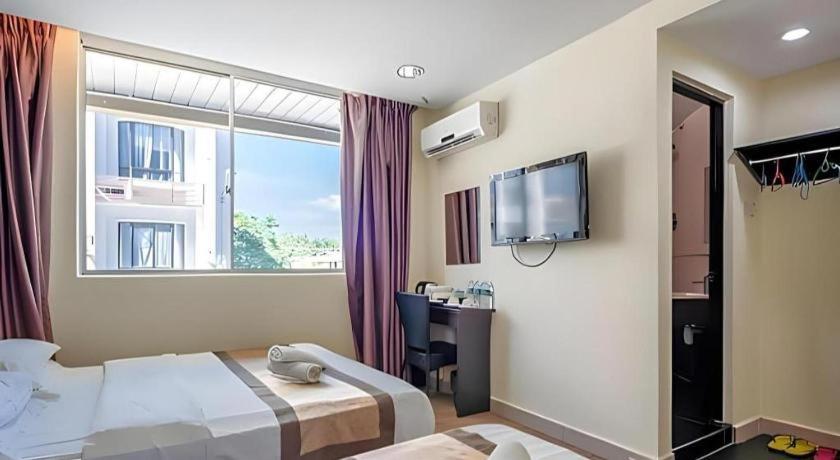 קוטה קינבלו Goldenhill Hotel מראה חיצוני תמונה