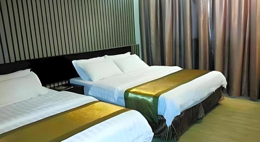 קוטה קינבלו Goldenhill Hotel מראה חיצוני תמונה