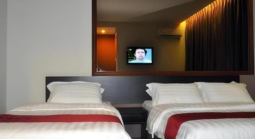 קוטה קינבלו Goldenhill Hotel מראה חיצוני תמונה