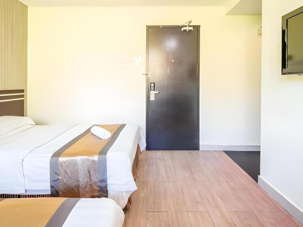 קוטה קינבלו Goldenhill Hotel מראה חיצוני תמונה