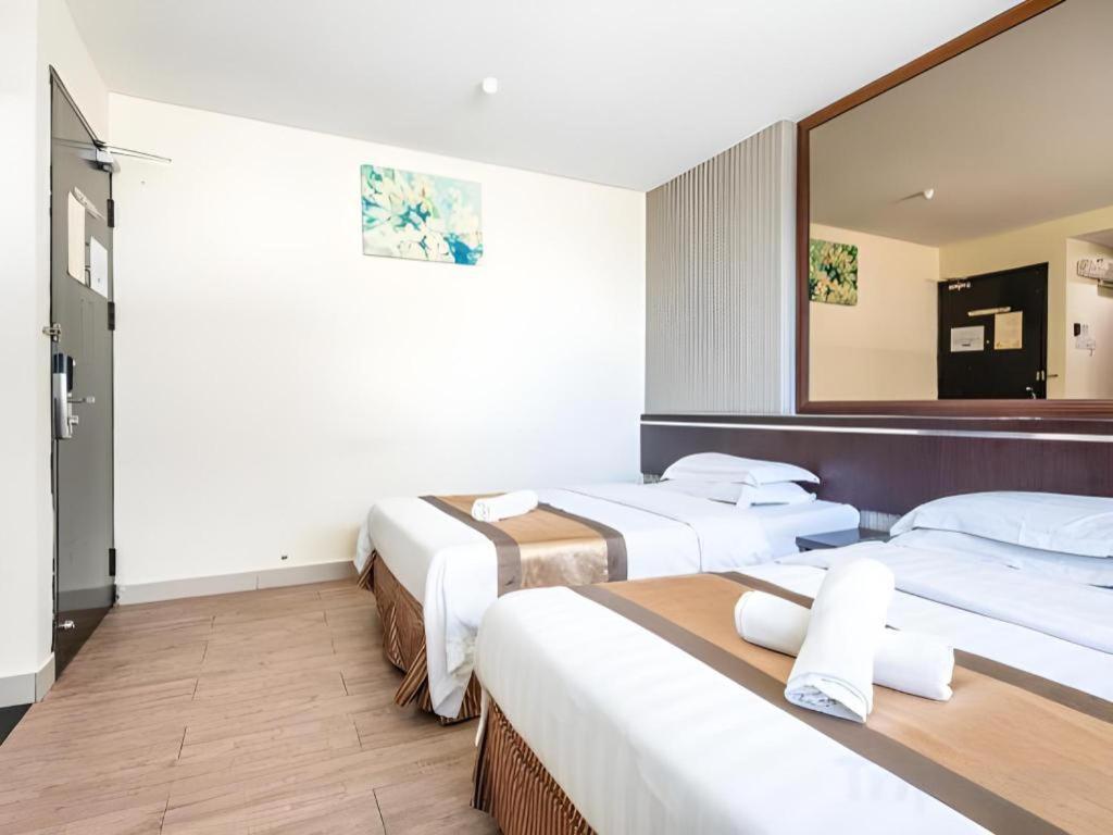 קוטה קינבלו Goldenhill Hotel מראה חיצוני תמונה