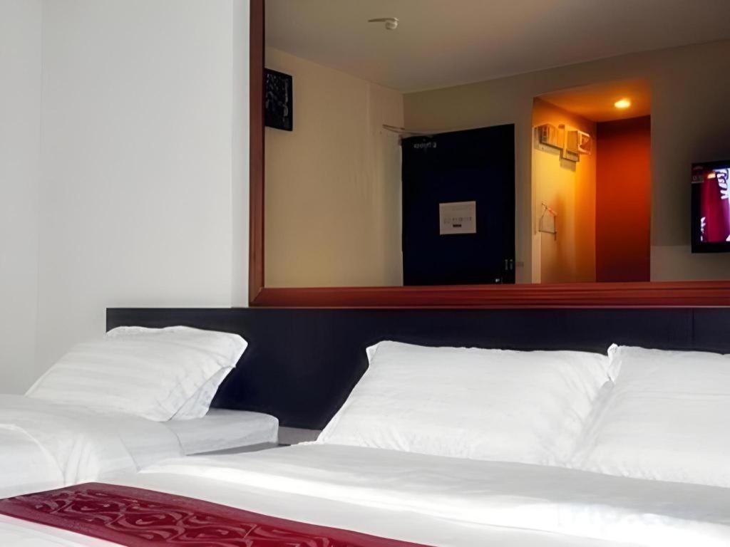 קוטה קינבלו Goldenhill Hotel מראה חיצוני תמונה